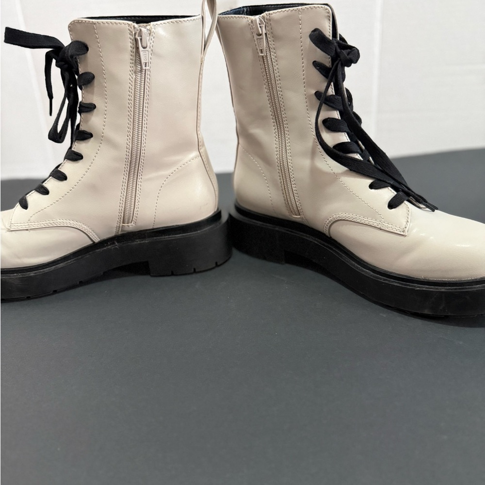 H&M Platform Combat Boots with Black Sole and Zipper cream lace-up - Picture 5 of 8